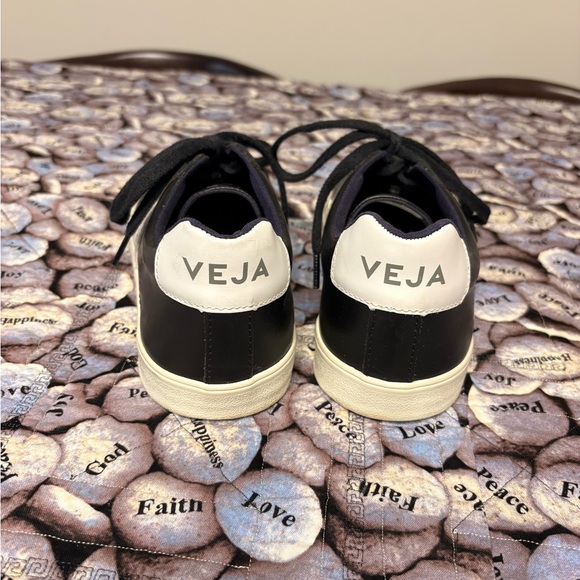 Veja Women’s Black and White Sneakers - Picture 2 of 3